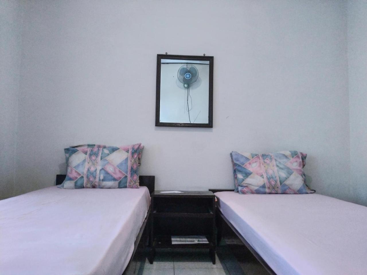 Catur Adi Putra Hotel Denpasar  Room photo